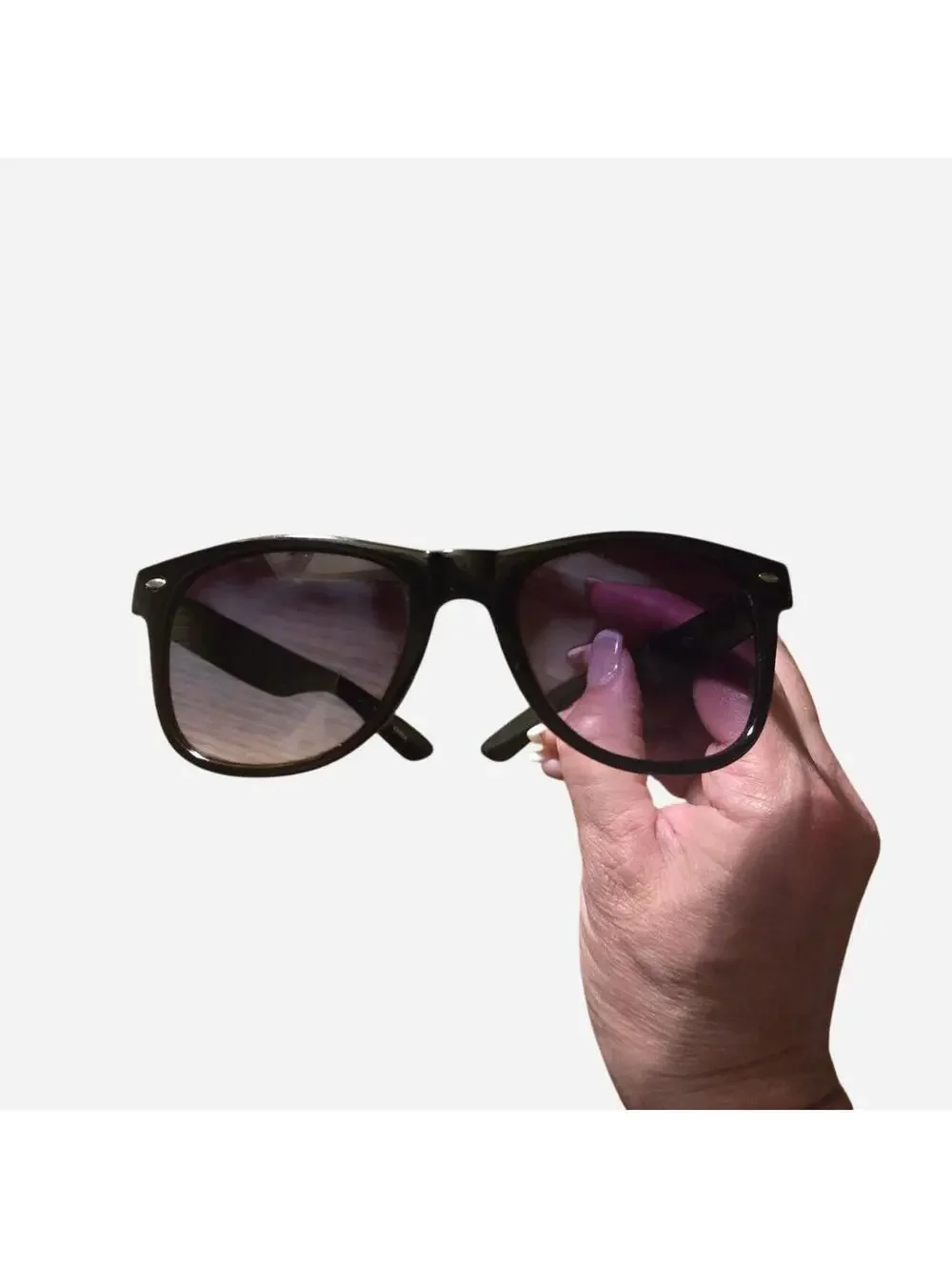 Classic Black Wayfarer Style Sunglasses with Gradient Lenses